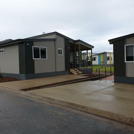 Nrma Victor Harbor Beachfront Holiday Park Exterior photo