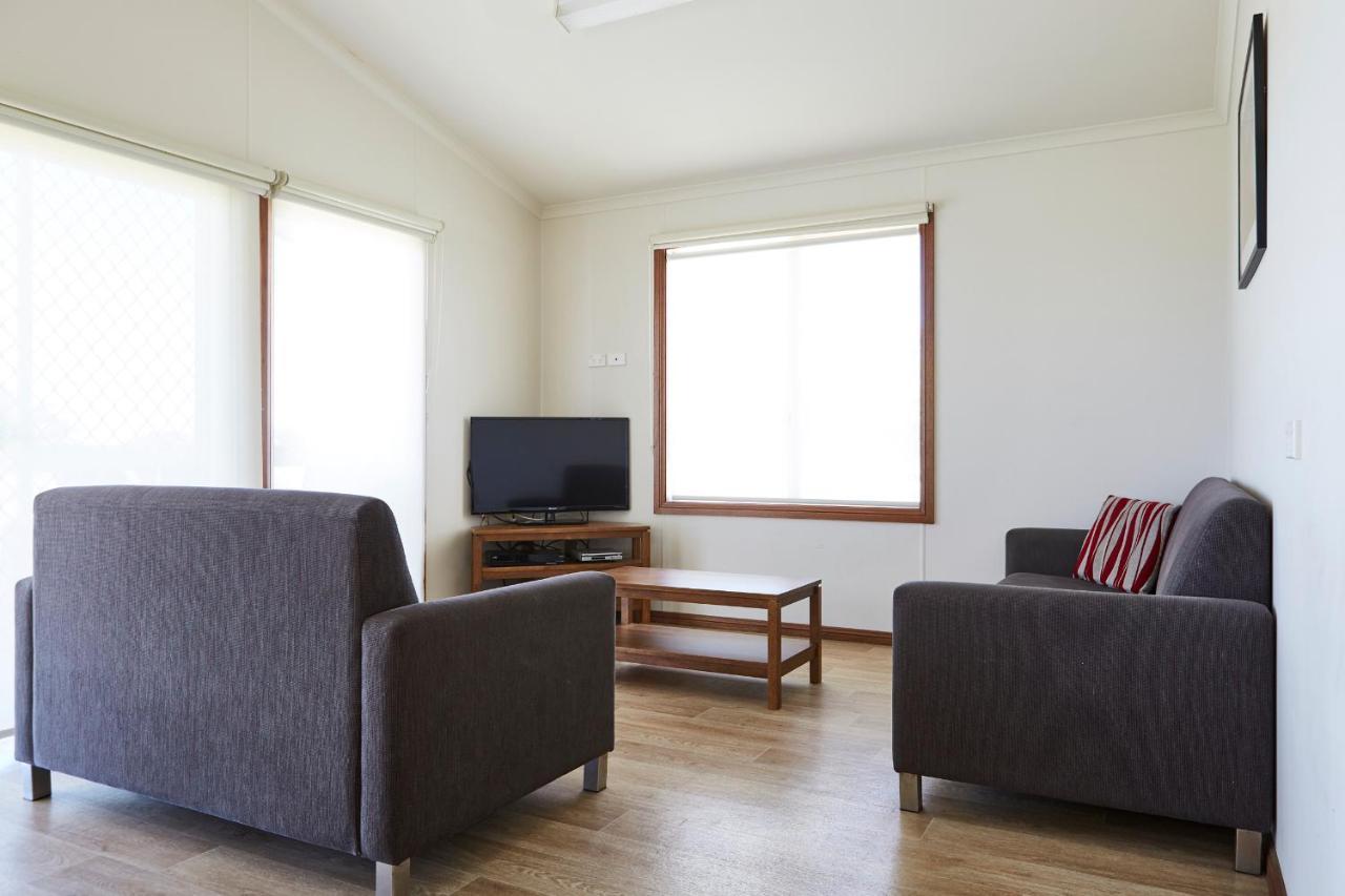Nrma Victor Harbor Beachfront Holiday Park Exterior photo